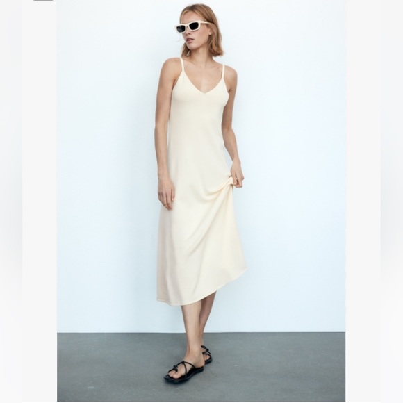 Zara Dresses & Skirts - NWT Zara ecru long knit dress
